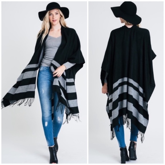❄️BLACK GRAY STRIPED PONCHO - Picture 3 of 7
